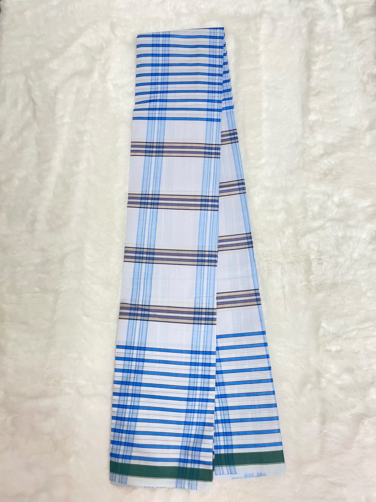 সিরাজগঞ্জের চিকন সুতার হাতের তৈরী তাঁতের Lungi